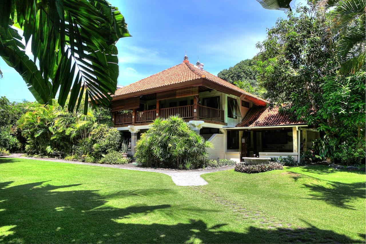Raja Gardens Hotel Seminyak  Exterior photo